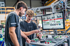 Air Lux Karriere Produktion Elektronik
