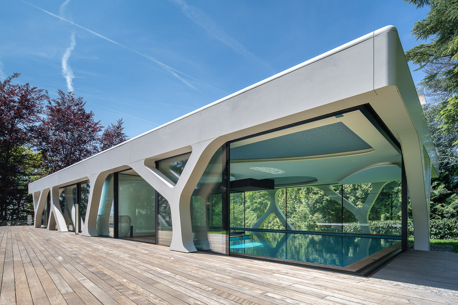 Air Lux Reference Poolhouse Western Switzerland Postless Corner Sliding Window
