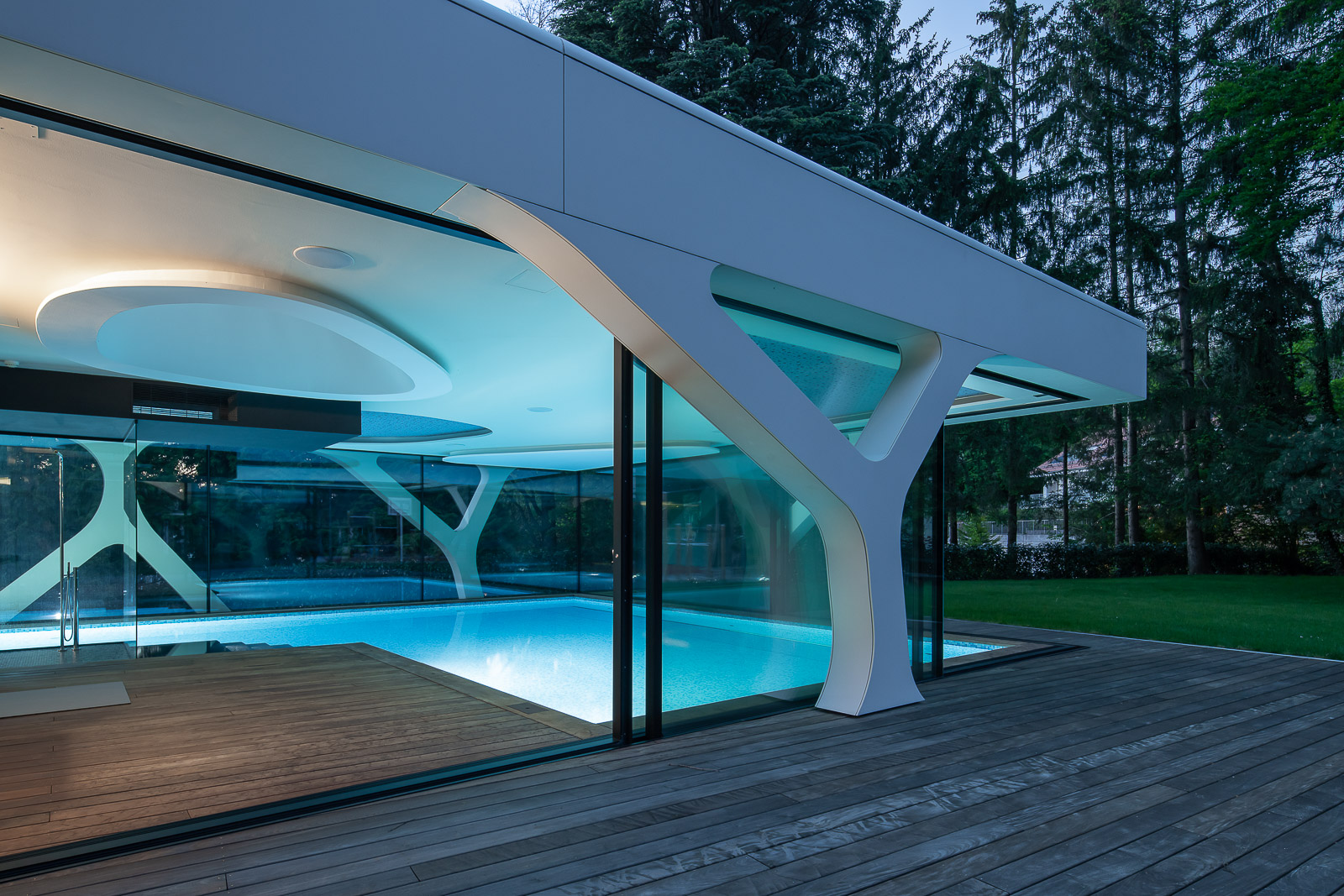 Air Lux Reference Poolhouse Western Switzerland Sliding Window Evening Lightened