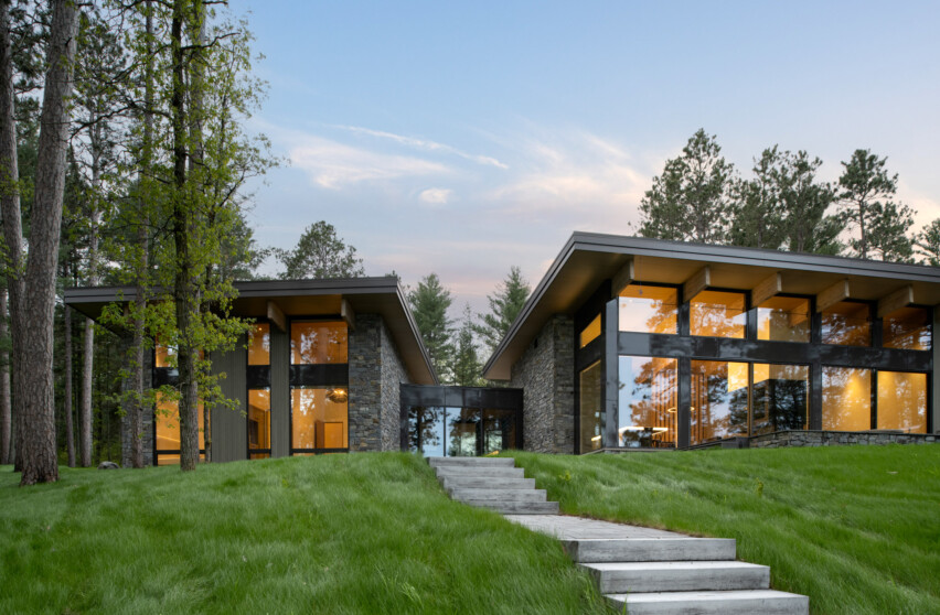 Air Lux Reference Private House Minnesota Usa Front View