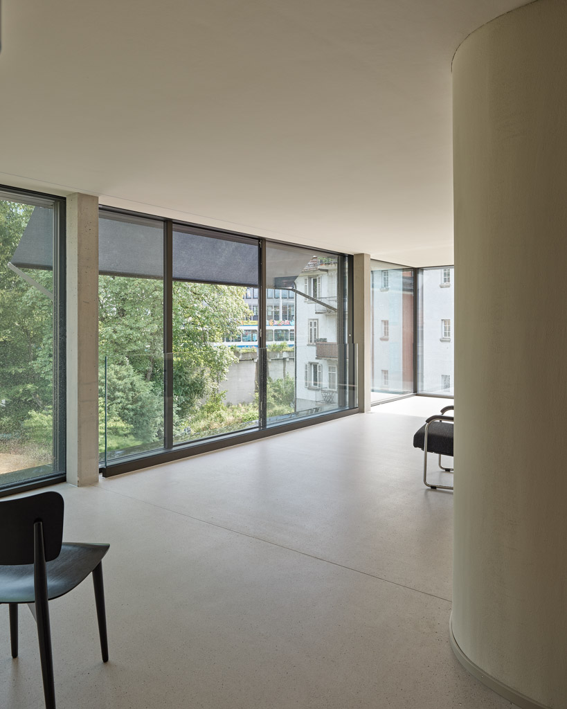 Air Lux Referenz Hegibachstrasse Zürich Wohnzimmer Rechte Seite