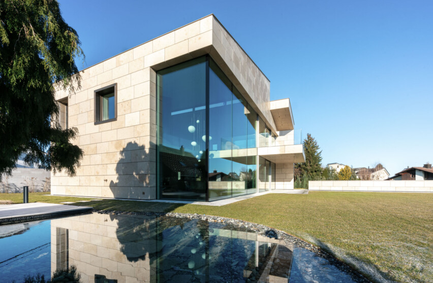 Air Lux Referenz Lofthaus Am Sihlsee Aussenansicht Eckverglasung