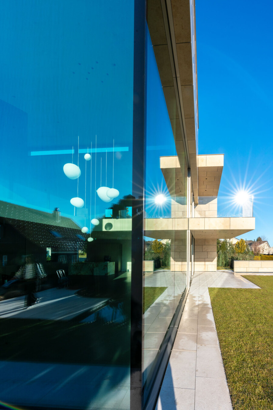 air-lux_referenz_Lofthaus am Sihlsee_Aussenfassade_Eckverglasung_doppelstöckig