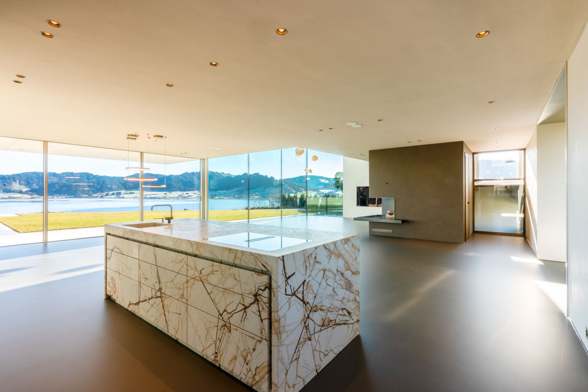 air-lux_referenz_lofthaus am Sihlsee_küche_aussicht